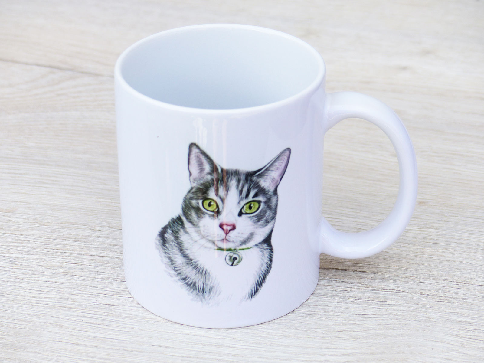 hrneček s potiskem kočičí hlava